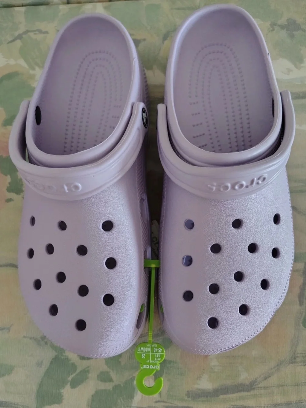 CROCS new tag